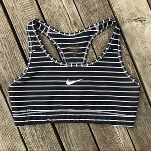 Nike Sri-fit sports bra